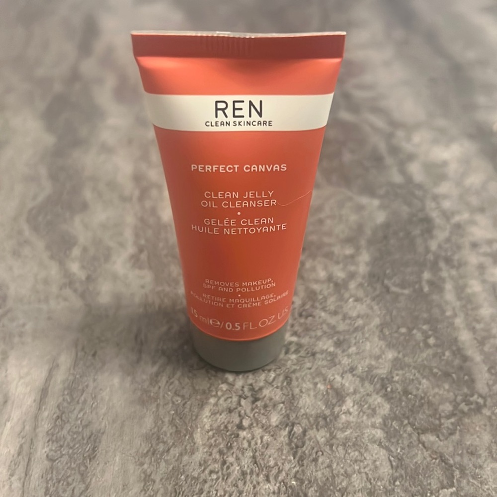REN CLEAN SKINCARE Perfect Canvas Clean Jelly Oil Cleanser